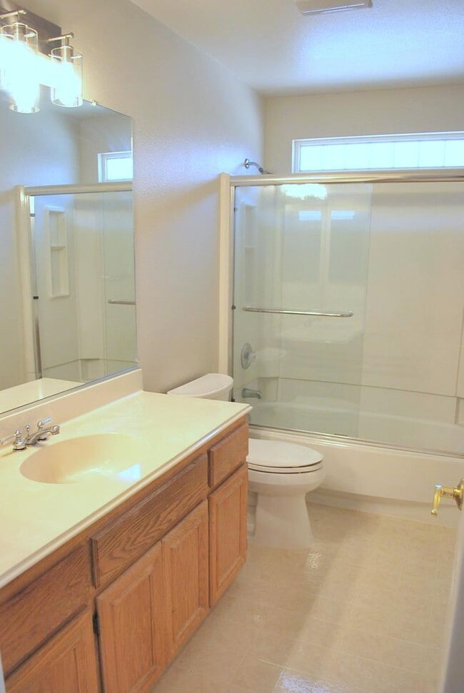 Building Photo - Wonderful Detached Home in Sought After San Ramon Neighborhood ! Trevari at Gale Ranch !