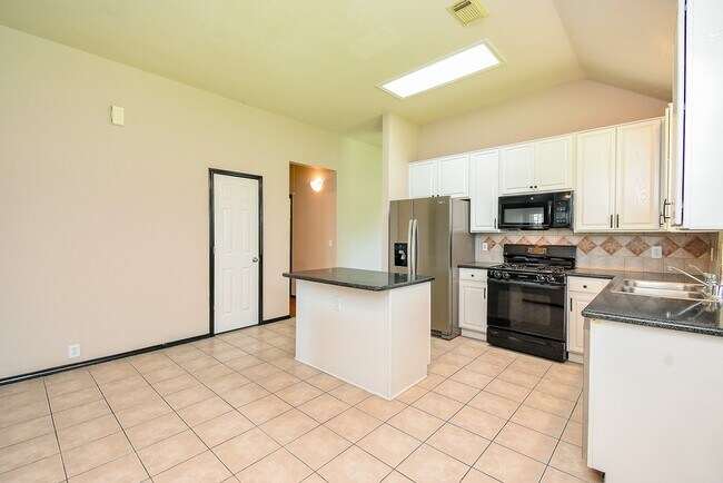 Building Photo - 11743 Berkway Trail