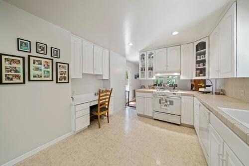 Building Photo - 612 Orange Grove Way