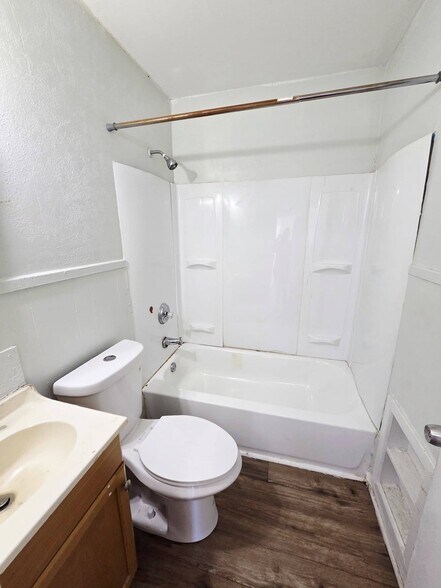 Building Photo - 1510 Sycamore St