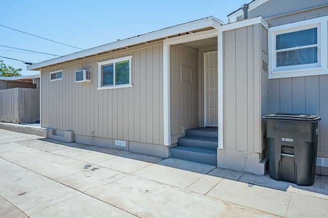 Building Photo - 32958 Urban Ave