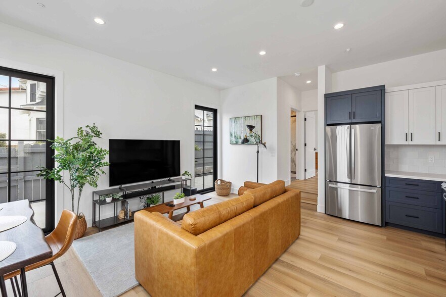 Building Photo - 603 Garnet St