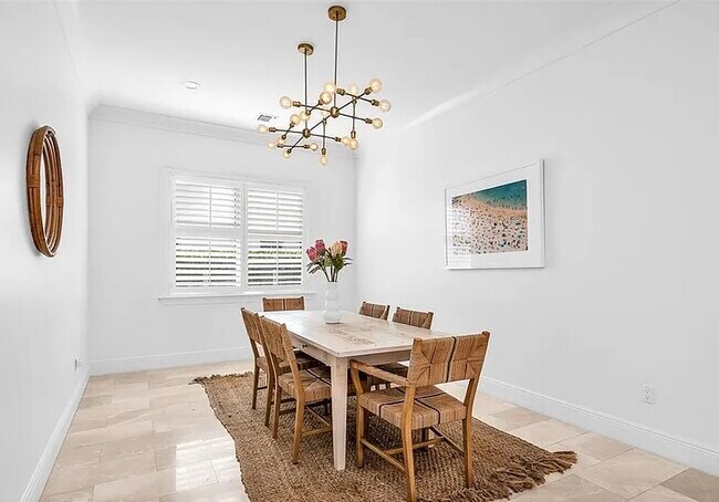 Building Photo - 11091 Bitternut Hickory Ln