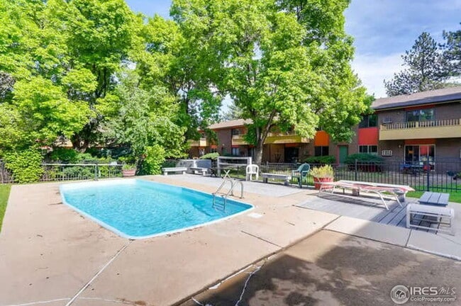 Building Photo - 1BR/1BA+OFFICE in Boulder Available Now!