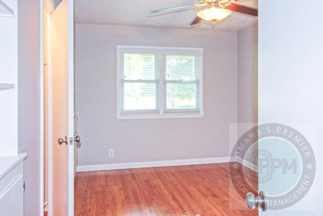 Building Photo - 3 Bedroom 3 Bathroom Home