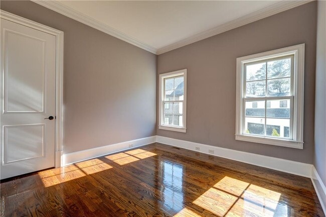 Building Photo - 1049 Highland Village Trail