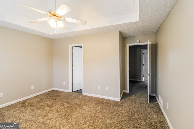 Building Photo - 3850 Cool Springs Point SW