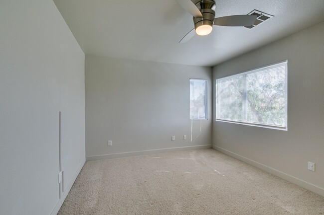 Building Photo - SUMMERLIN BEAUTY WITH TONS OF UPGRADES*3 LARGE BEDROOMS*COMMUNITY POOL*