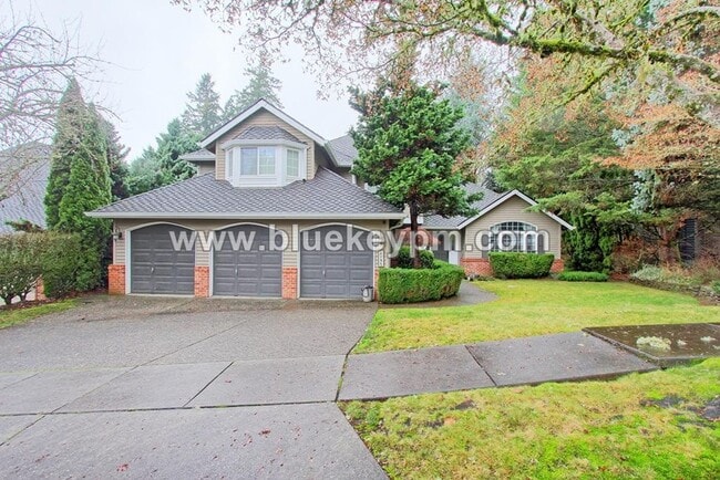 Building Photo - 5 Bed, 2.5 Baths Luxury Home in Murrayhill Near Cooper Mtn Parks