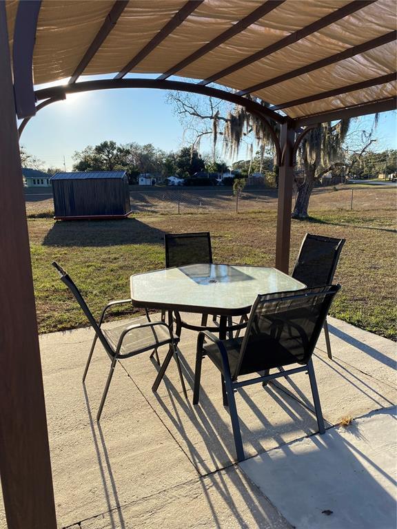 Building Photo - 14183 Pomona Ave