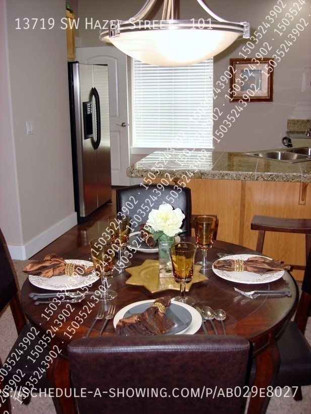 Building Photo - 13719 SW Hazel St