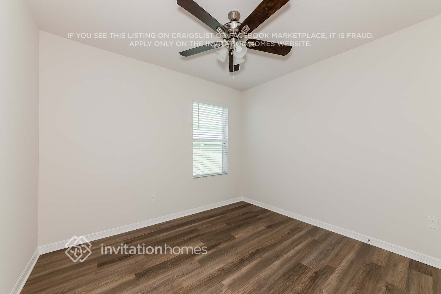 Building Photo - 8021 Majestic Palms Ct