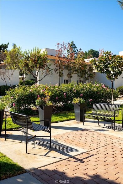 Building Photo - 4724 Park Granada