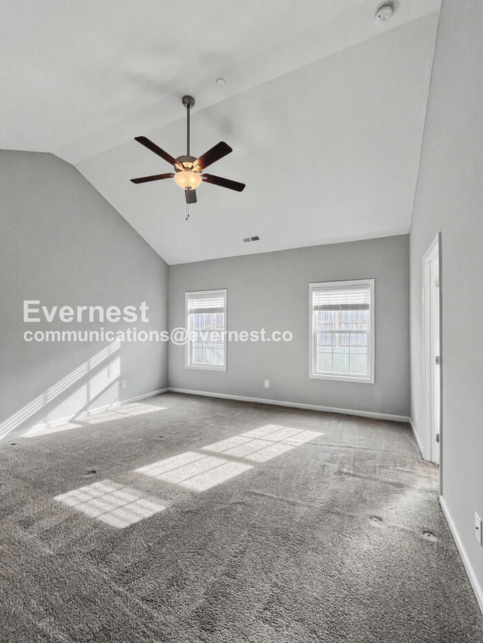 Building Photo - 1203 Trestle Dr