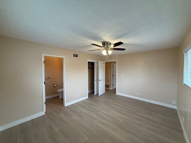 Building Photo - 3 bedroom single story in Manteca!