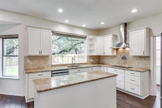 Building Photo - 6407 Back Bay Ln