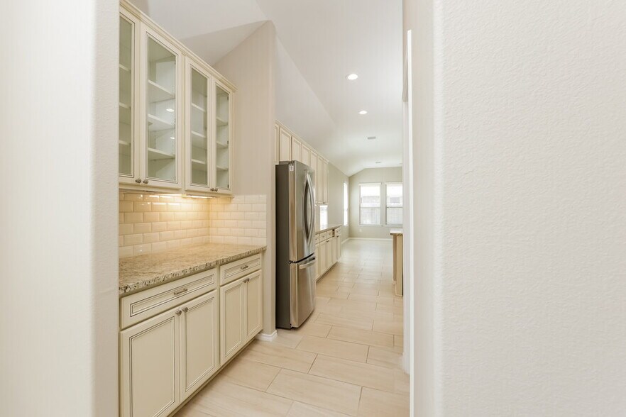 Building Photo - 5647 Claymore Meadow Ln