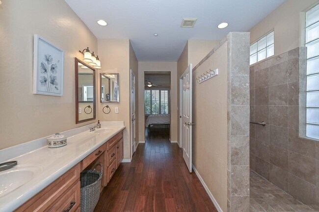 Building Photo - 41418 N Clear Crossing Rd