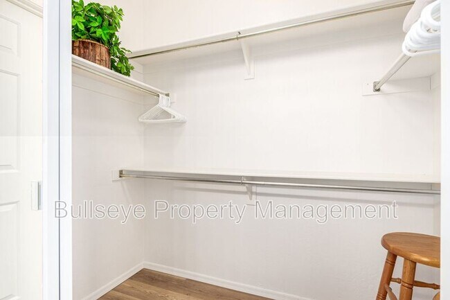 Building Photo - 5450 E McLellan Rd