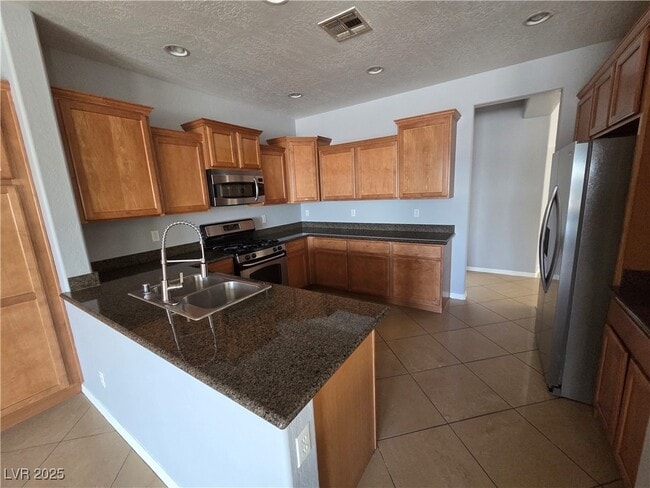 Building Photo - 5635 Criollo Dr