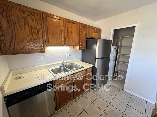 Building Photo - 2232 N Weber St