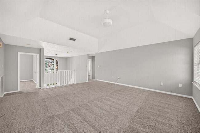 Building Photo - 2106 Avenida La Quinta St