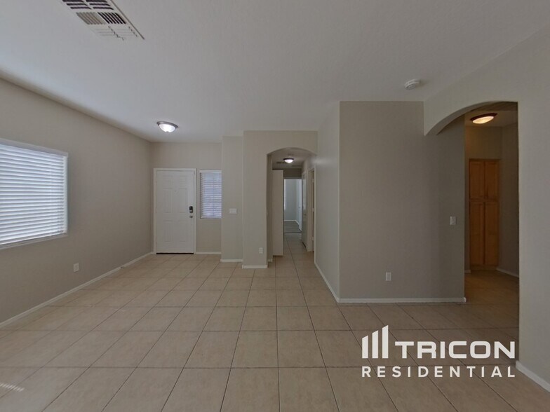 Building Photo - 12914 W Corrine Dr
