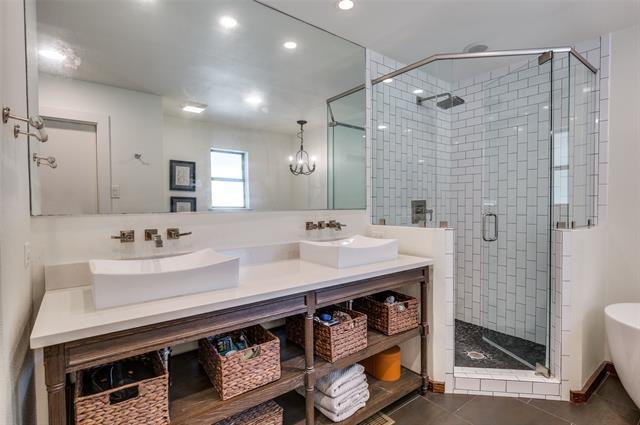 Building Photo - 6762 Inverness Ln