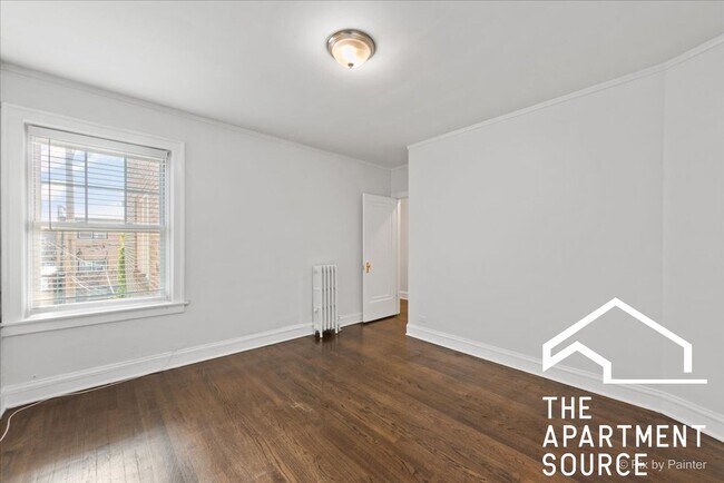 Building Photo - 5428 N Campbell Ave