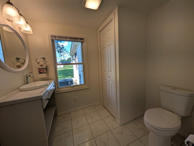 Building Photo - 6836 Maple Brook Ln