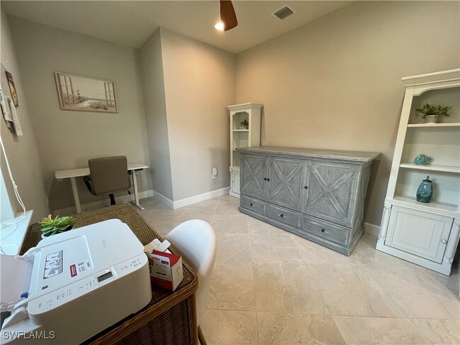Building Photo - 7627 Jacaranda Ln