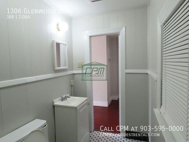 Building Photo - 1306 S Glenwood Blvd
