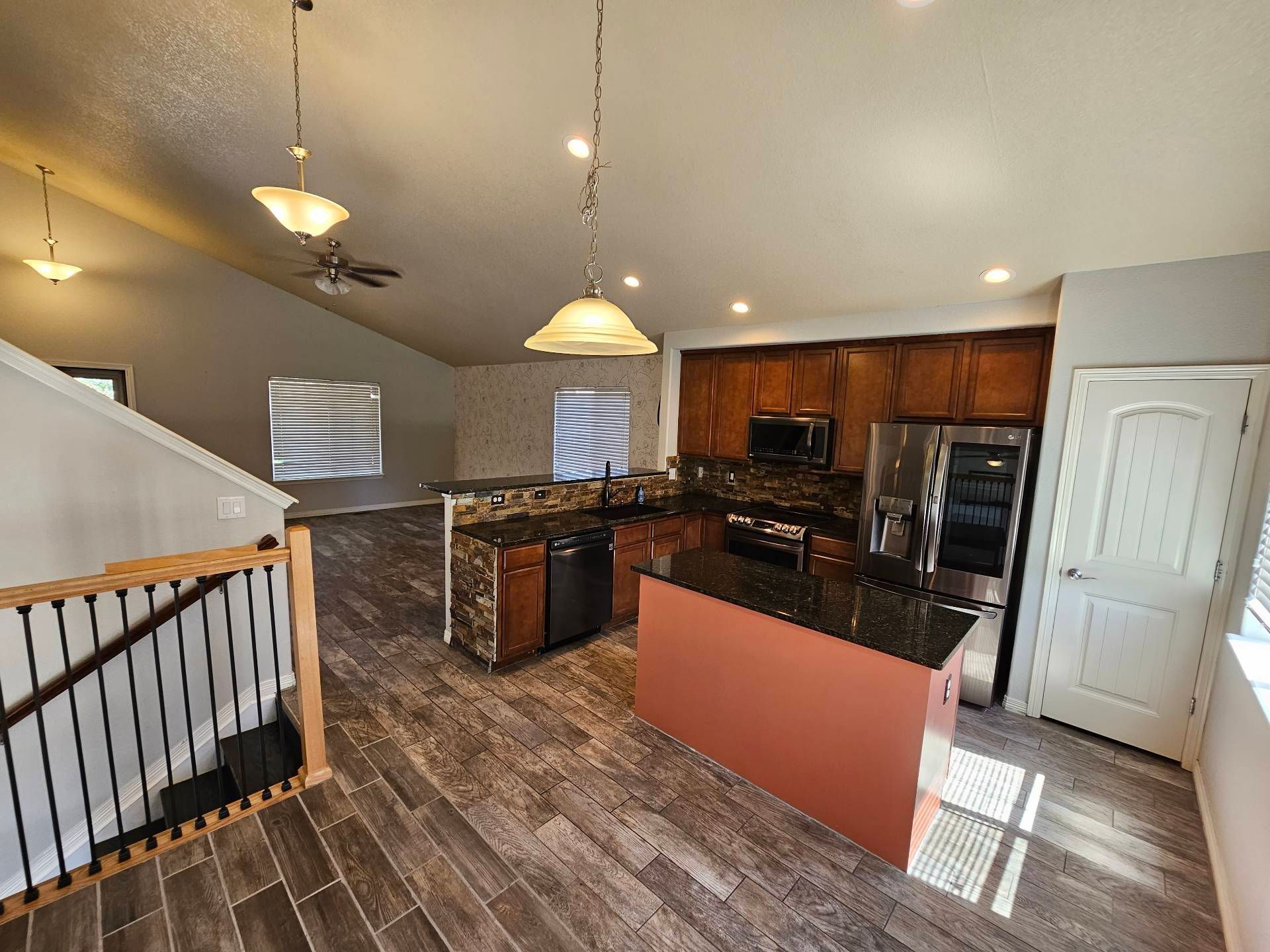 Building Photo - 7431 Araia Dr