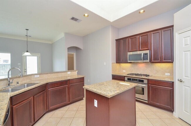 Building Photo - 6726 Oakman Ln