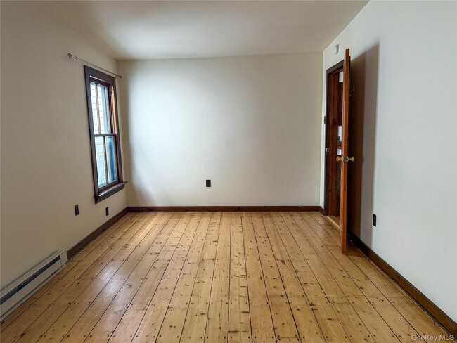 Building Photo - 5 N Rd