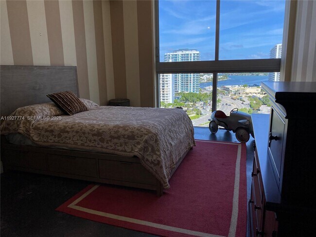 Building Photo - 7901 Hispanola Ave