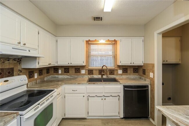 Building Photo - 309 S Morgan Dr