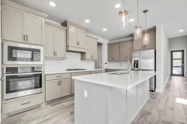 Building Photo - 155 Cyrus Milton Dr
