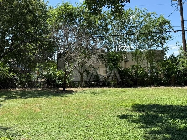 Building Photo - 4126 Valleyfield Dr