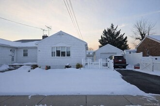 Building Photo - 181 Barrymore Blvd