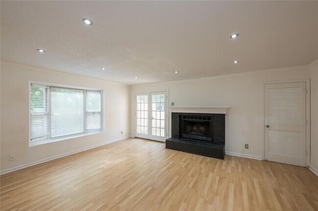 Building Photo - 9070 Cobbler Ct