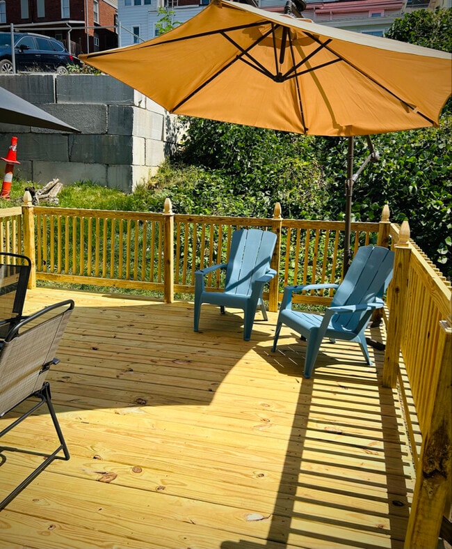 Building Photo - 232 McLane Ave