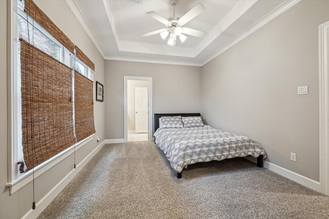 Building Photo - 3108 University Blvd