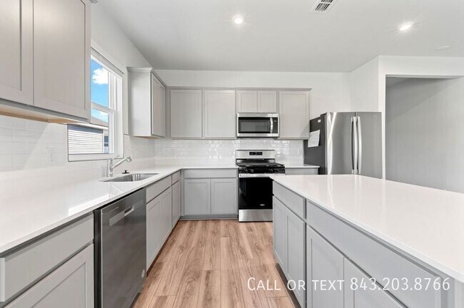 Building Photo - 503 Donnas Vw Wy