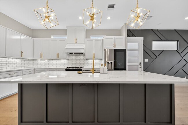 Building Photo - 4508 Hardy St