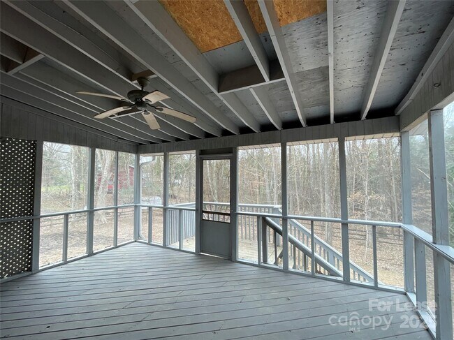 Building Photo - 7624 Zermatt Ln