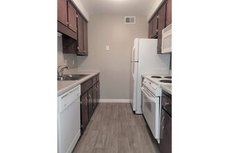 Summertrees Apartments Clarksville Tn Apartment Finder