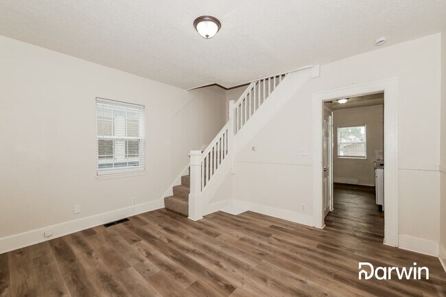 Building Photo - 1106 N Oakland Ave