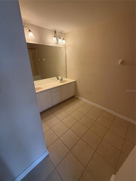 Building Photo - 2851 Polvadero Ln