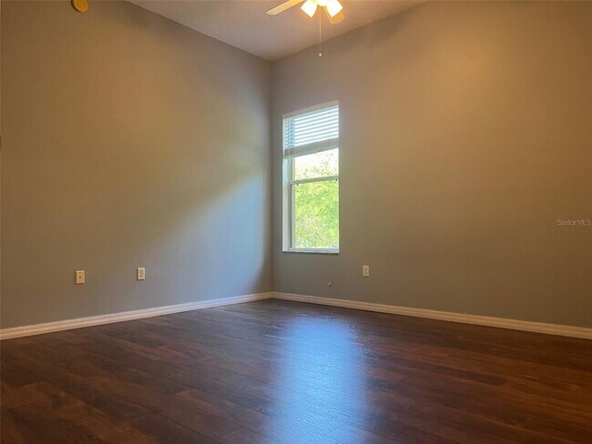 Building Photo - 642 Wells Ct